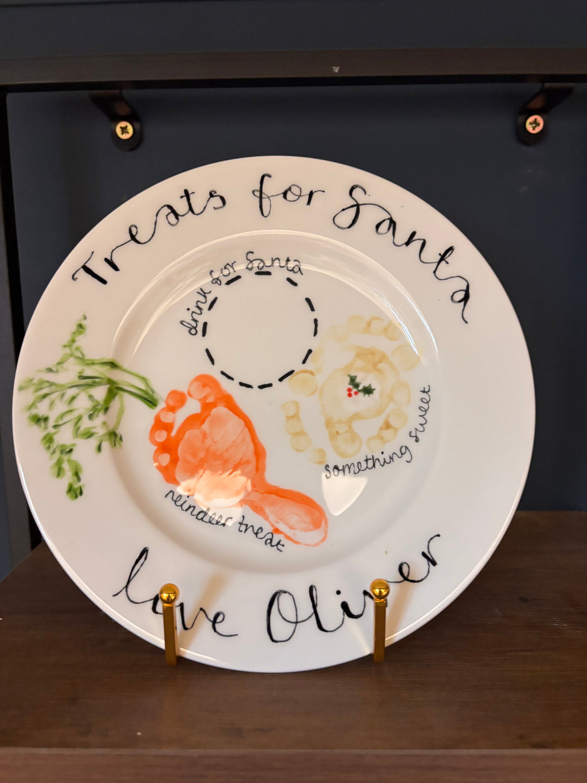 Christmas Plate - ITEM RESERVE - Little Prints Autumn Deals - £26