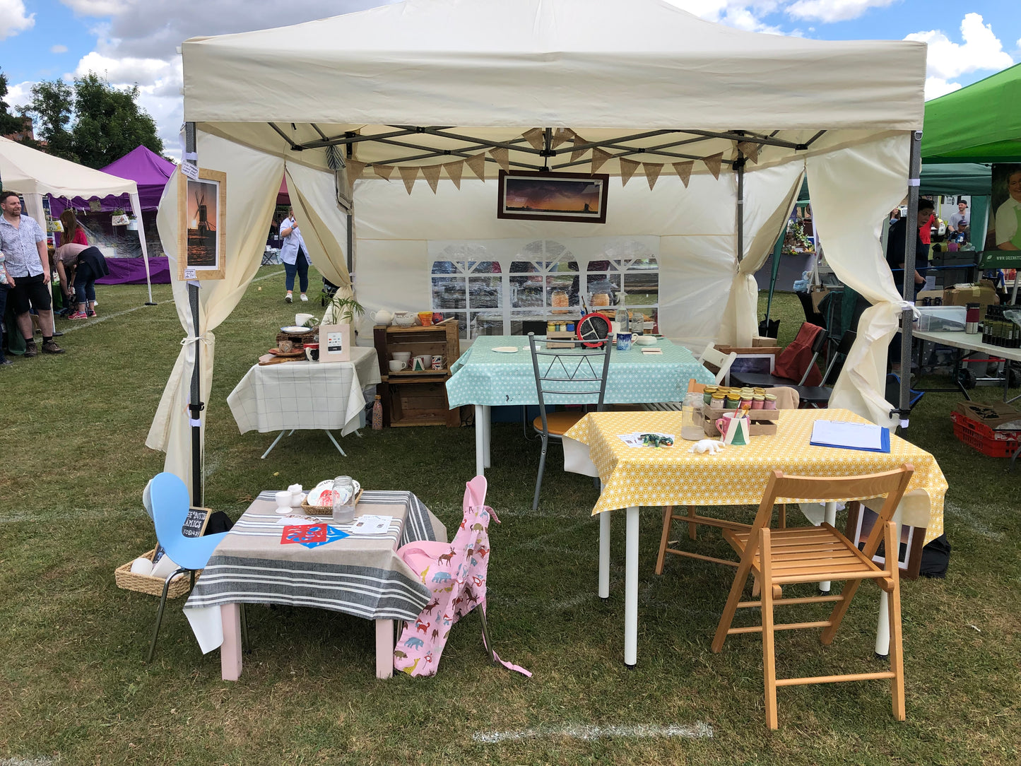 Mobile Studio Pop-up Painting - Book here