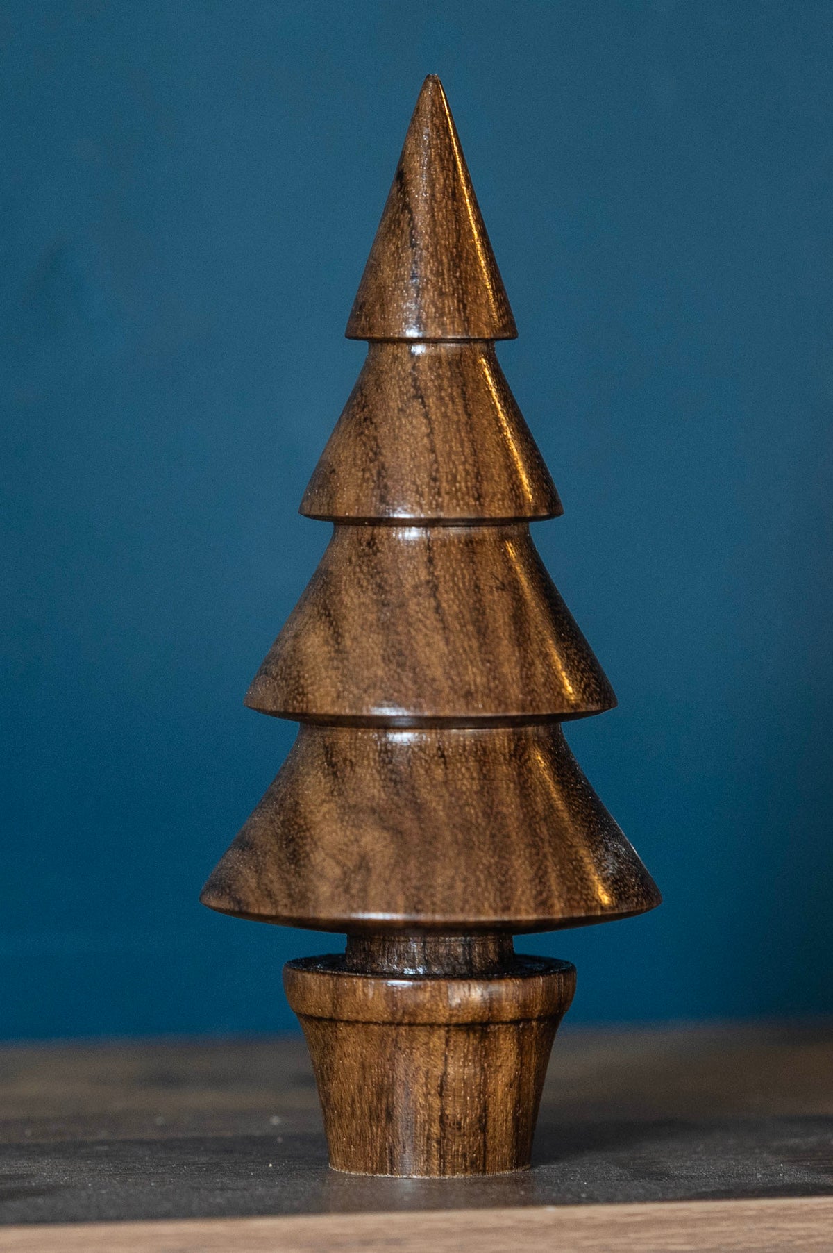 Mahogany (?) 14cm £20